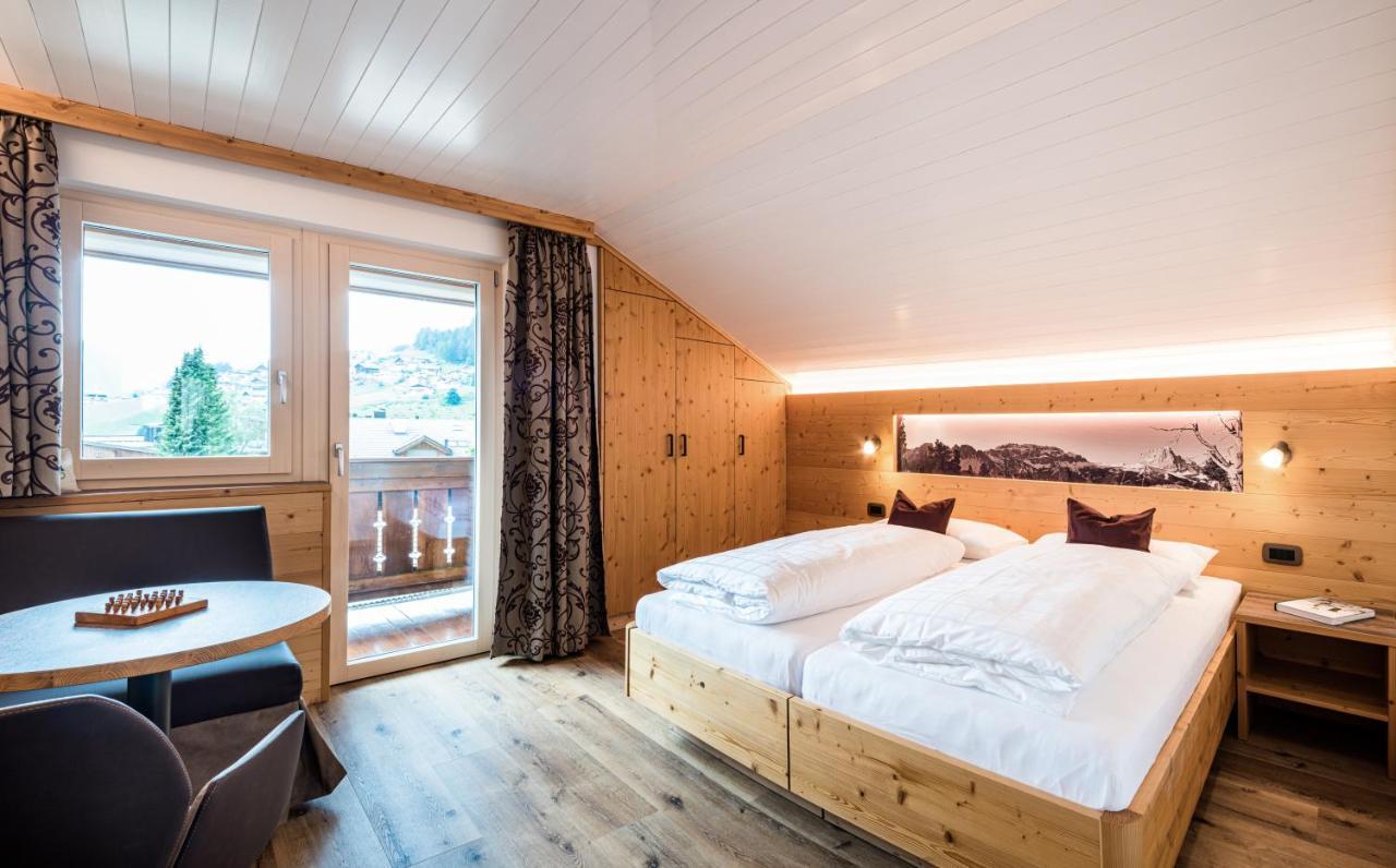 Cesa Paula Apartment Selva di Val Gardena Ngoại thất bức ảnh